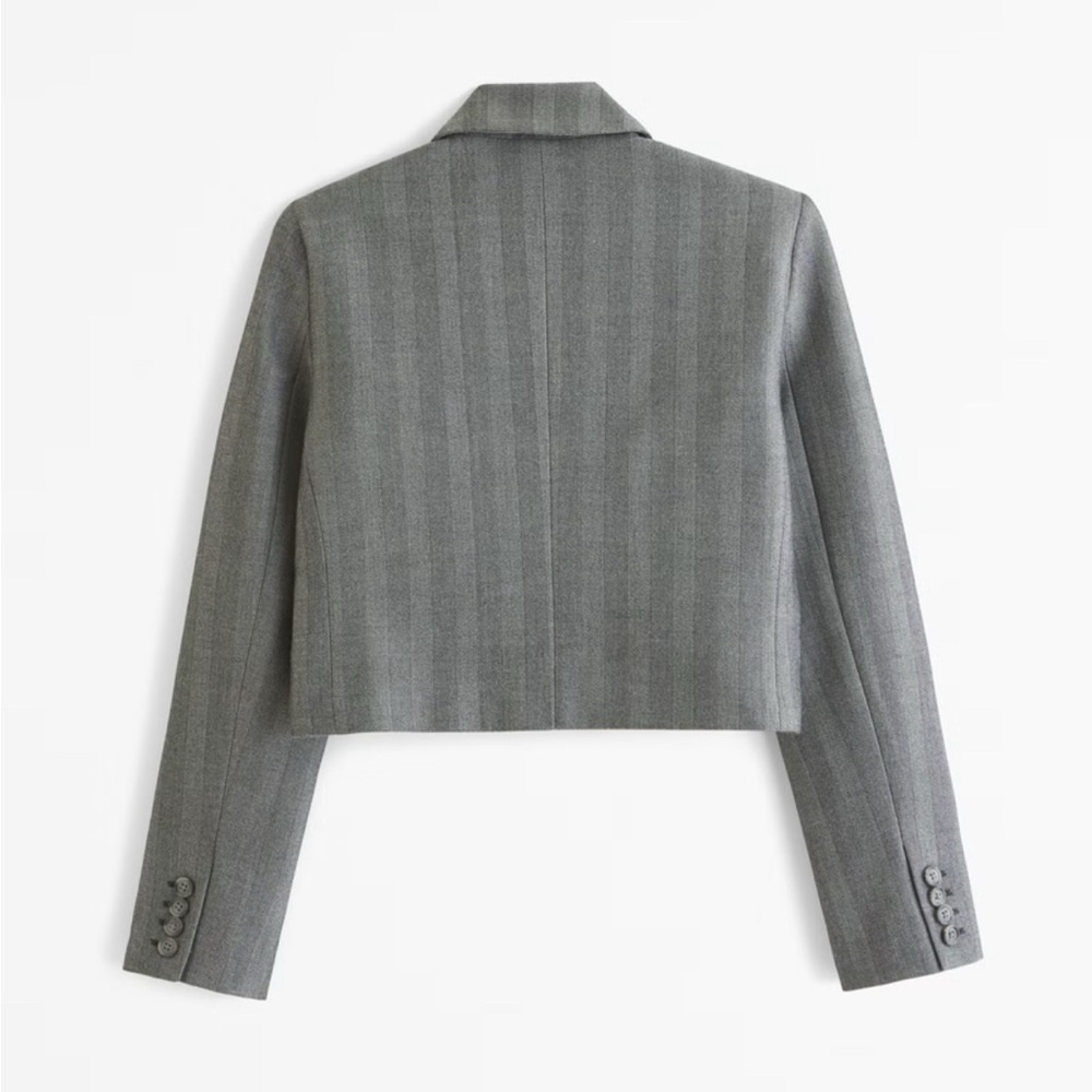 Abercrombie & Fitch Pleated Cropped Blazer - Picture 5 of 5